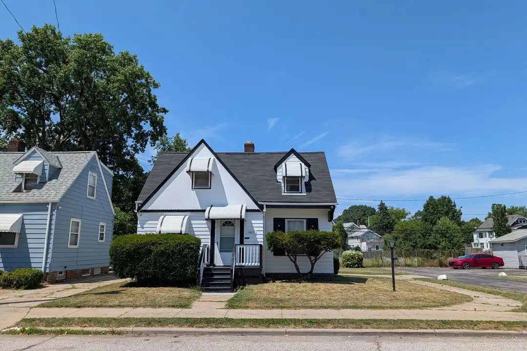 11617 Rutland Ave – photo 1