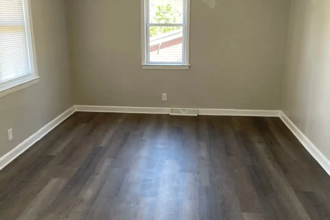 1654 E 23rd St - View 3