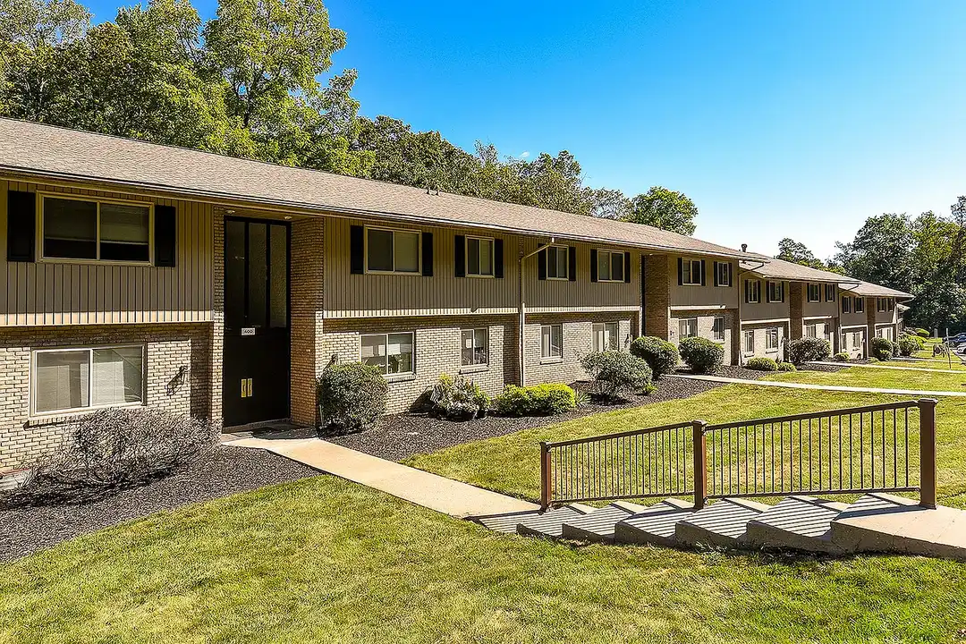 Lindenbrooke – photo 1 of 26
