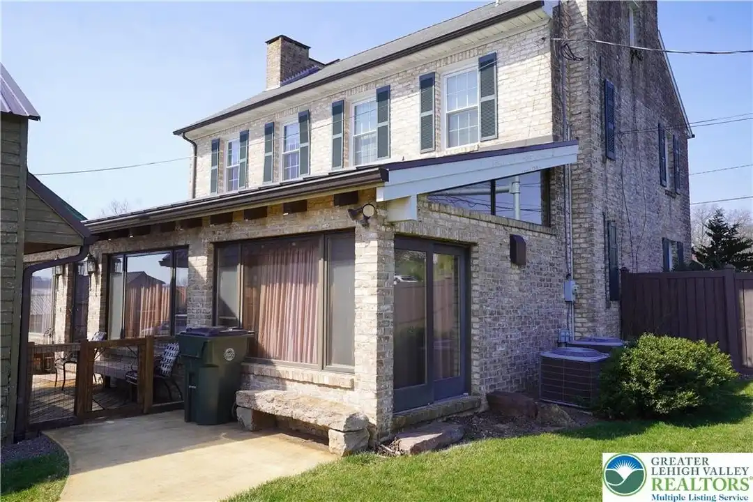 9020 Schantz Rd - View 2