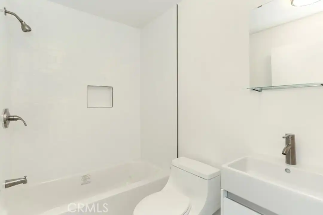 6745 Laurel Canyon Blvd unit 202 - View 6
