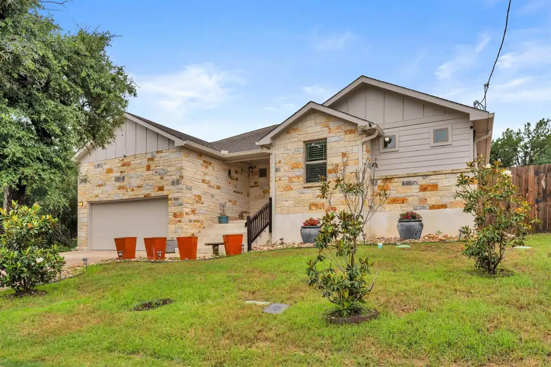 511 Taylor Dr – photo 1