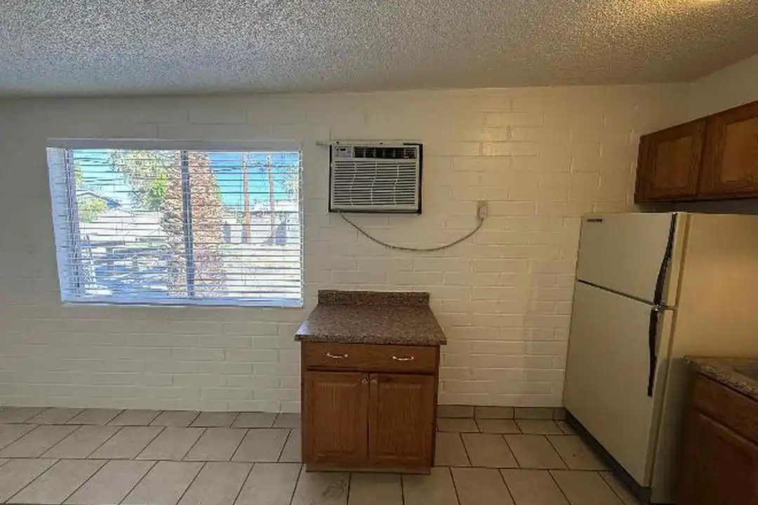 5433 E 30th St - View 6