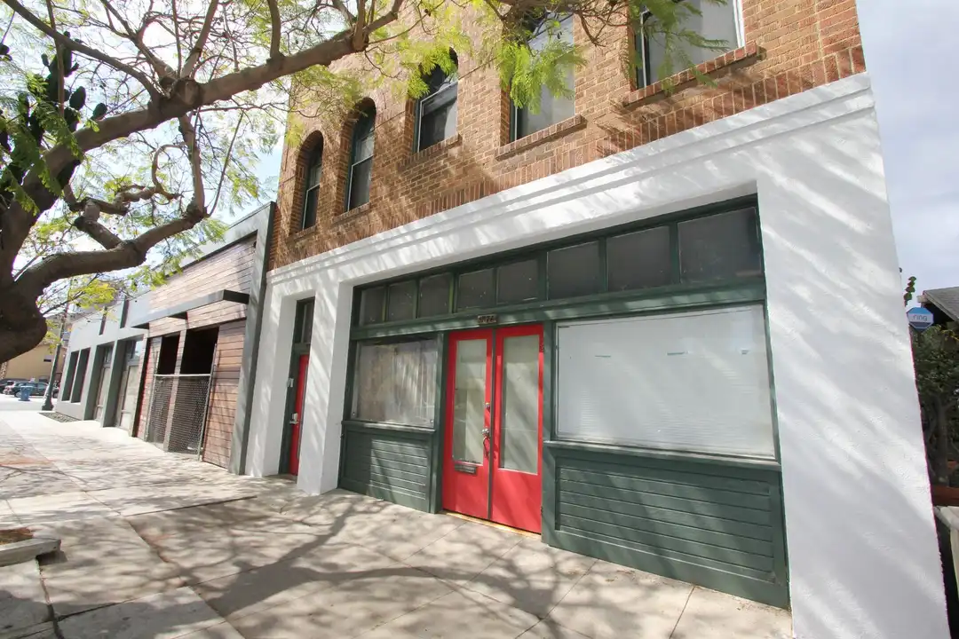 415 Olive Ave unit 5 - View 2