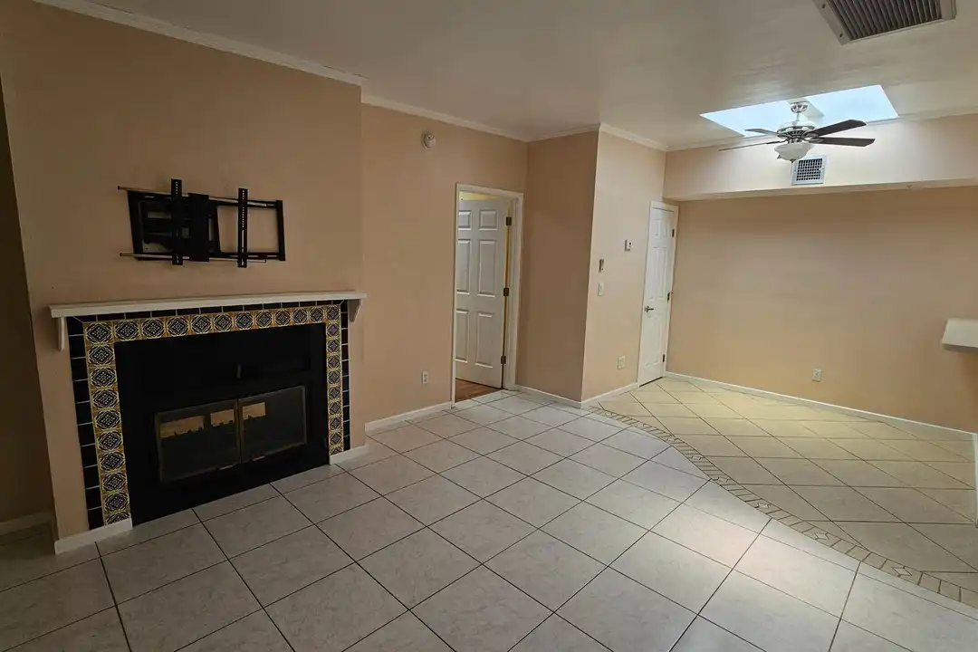 House in Tucson - View 5