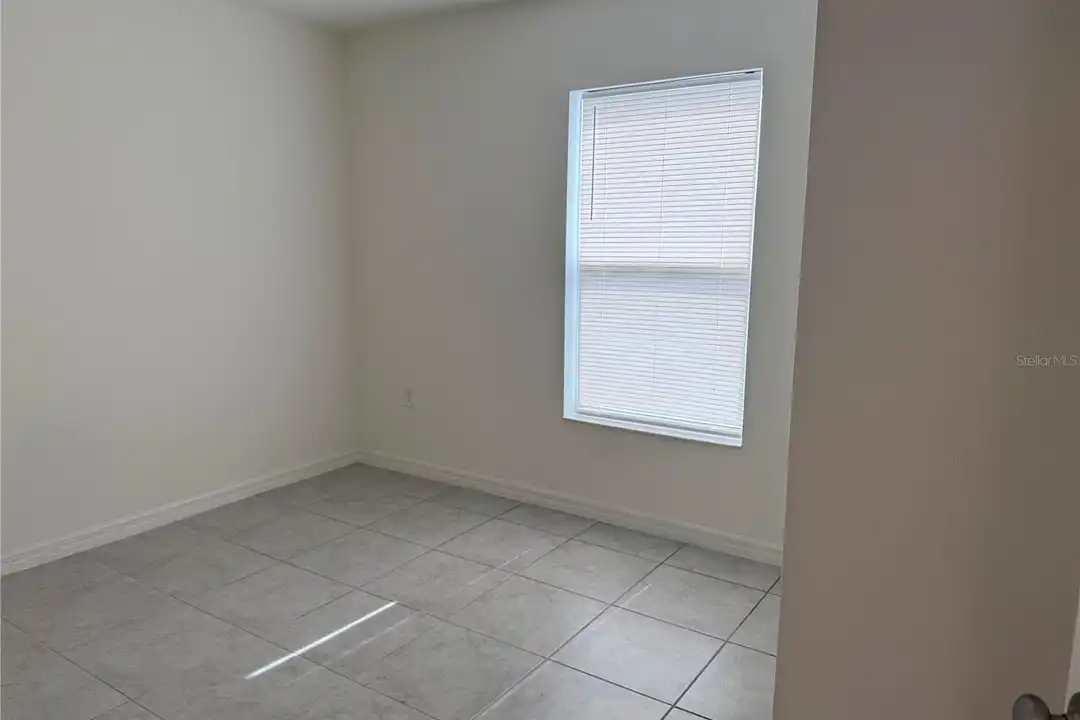 432 Summer Grv Ln - View 2