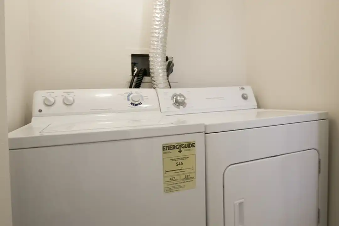 599 Cranbrook Rd unit MC315C - View 4