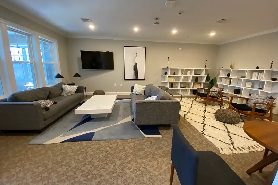 Ridge 275 – photo 1 of 6