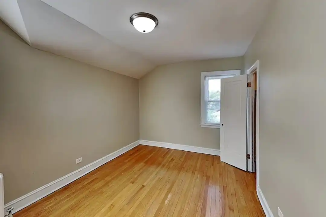 1637 N Nashville Ave – photo 1