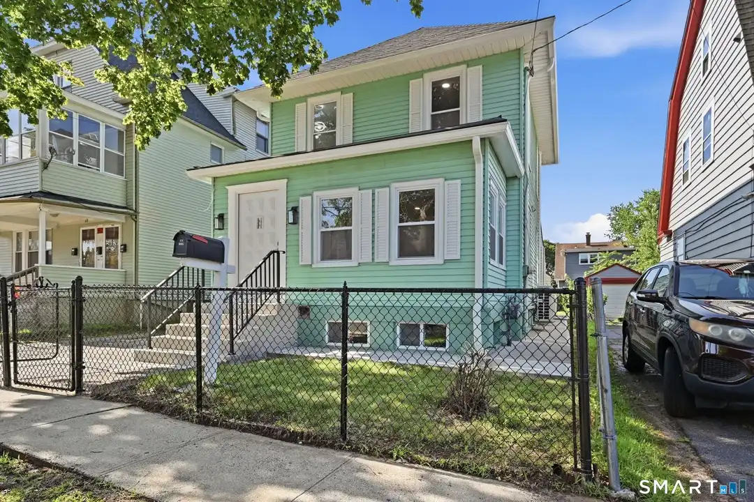 52 4th St – photo 1