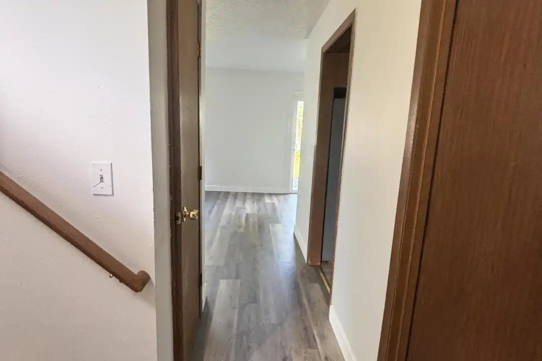 2733 W 69th Ave - View 6