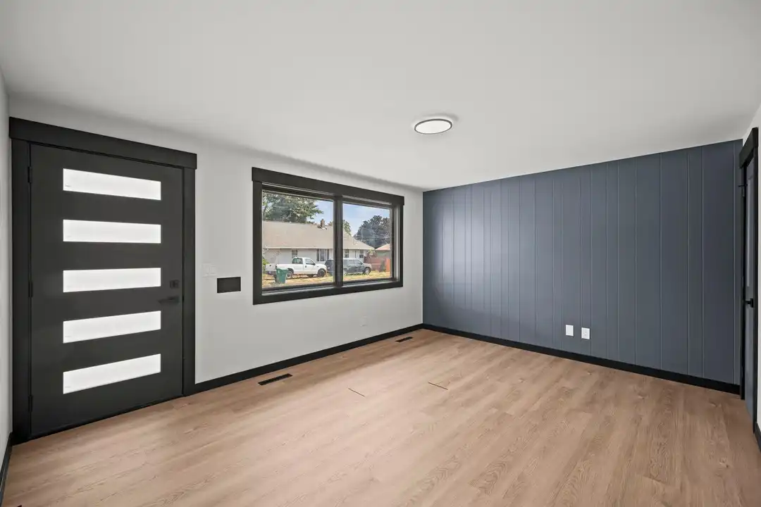 3717 N Perry St unit 3719 – photo 1