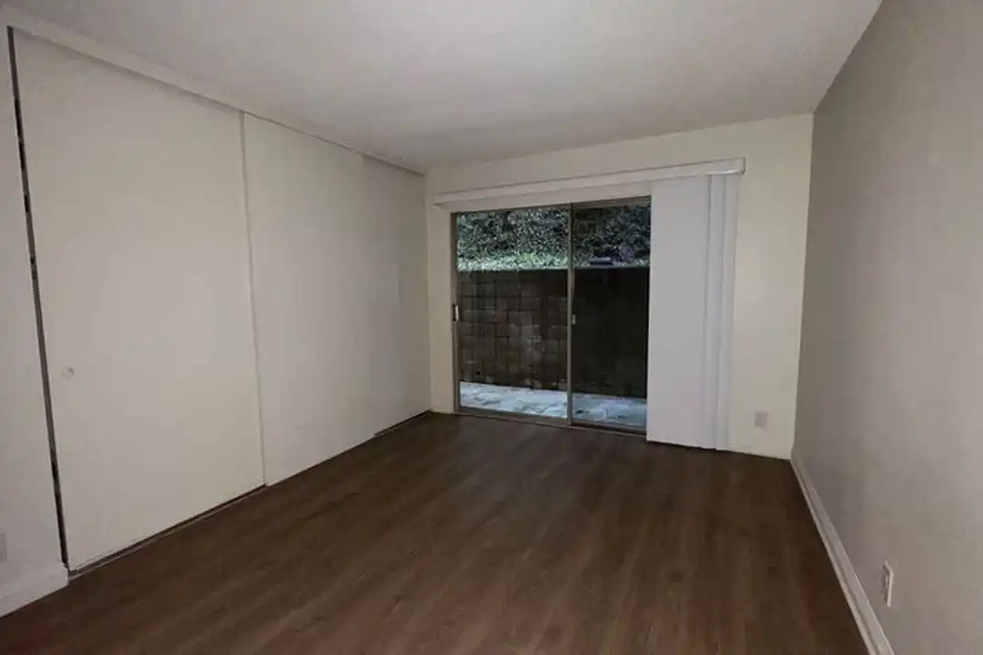1625 Raymond Hill Rd unit # 5 - View 6