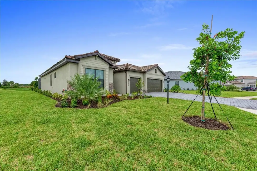 16464 Whale Grey Pl - View 4