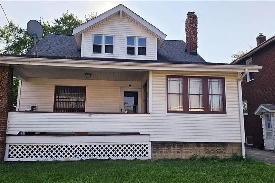 126 Manchester Ave unit A – photo 1