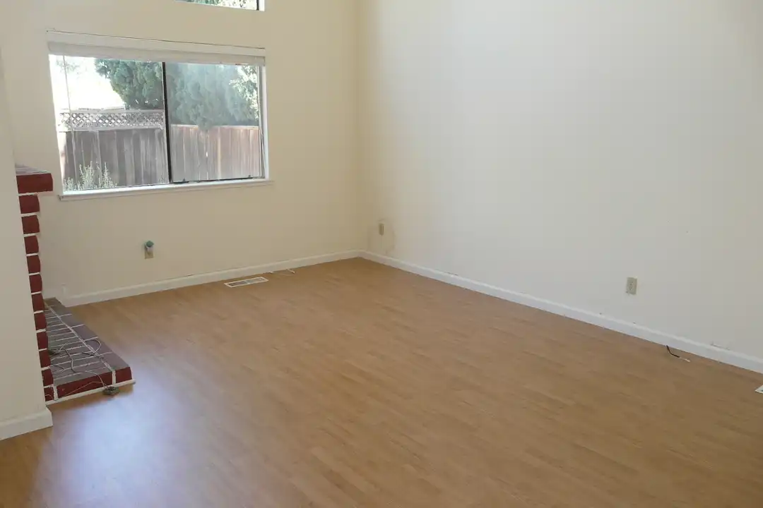 3540 Calvelli Ct - View 5
