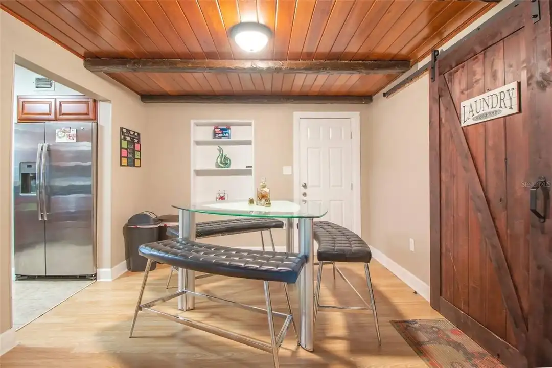 1245 Catalpa Ln #2 – pohled 5
