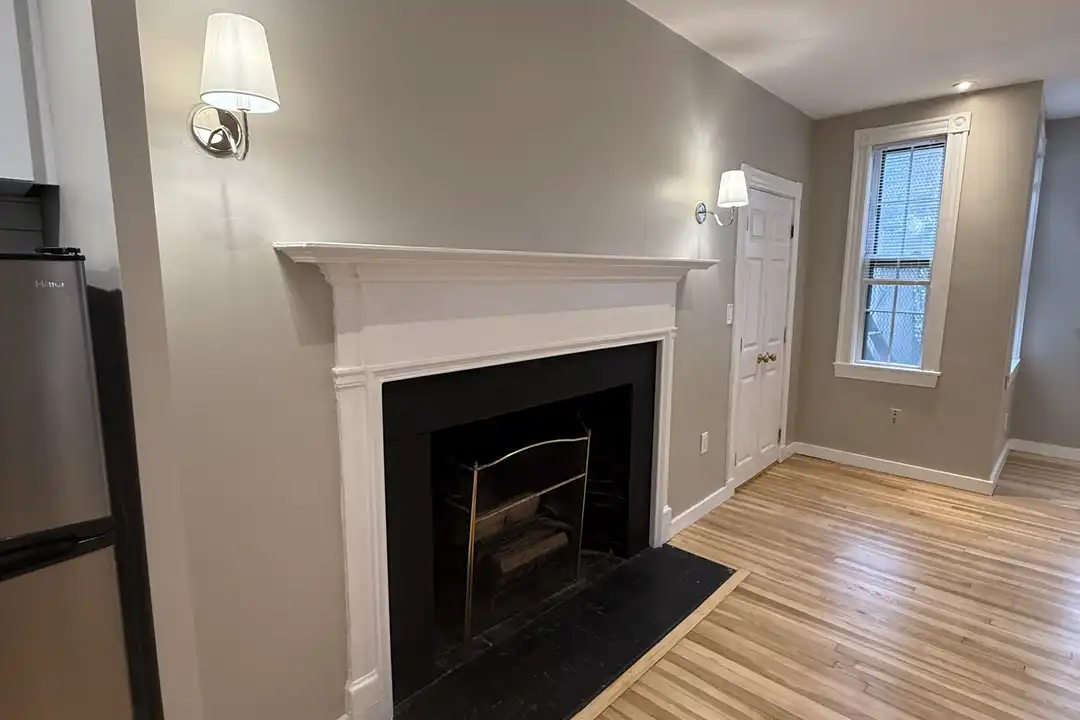 82 Phillips St unit #2 - View 2