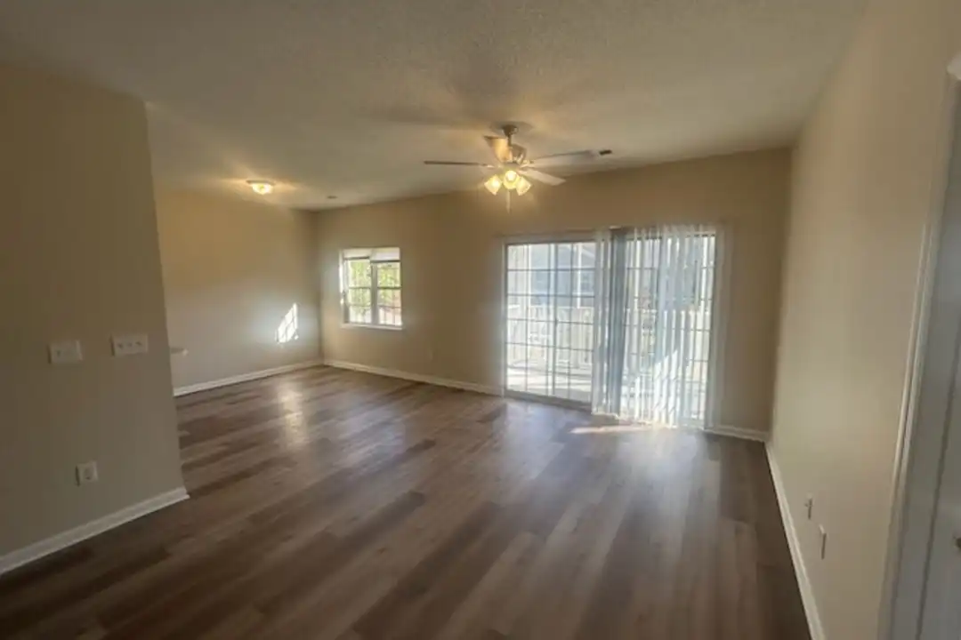 6308 Sweetwater Blvd - View 4