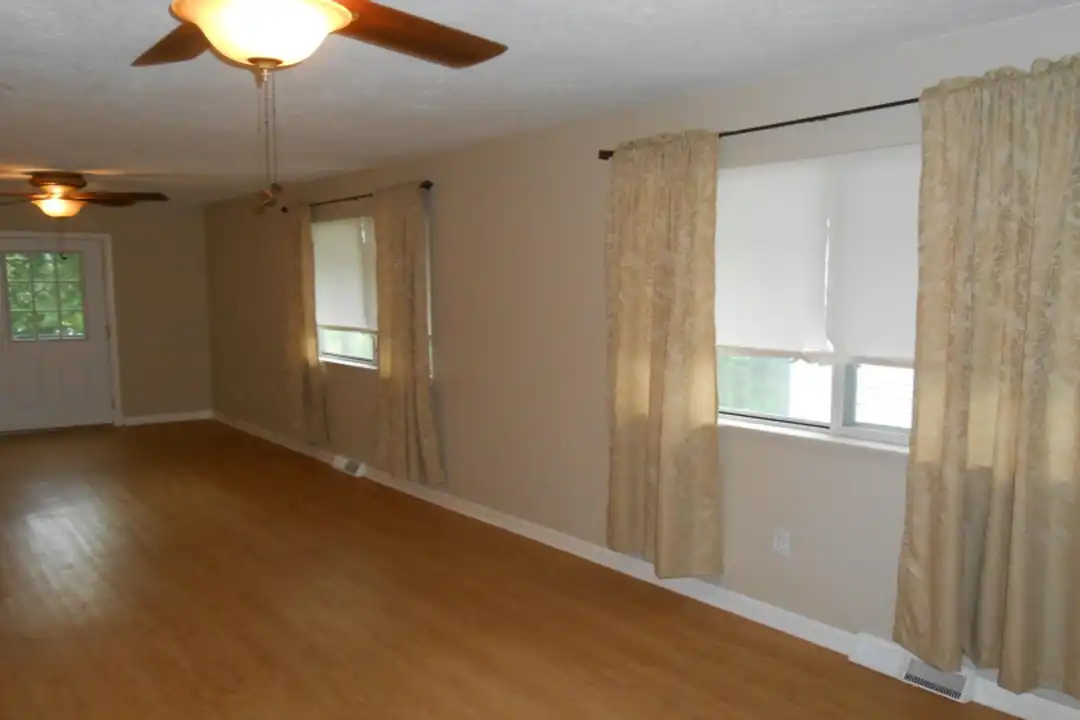 306 Massie St - View 4