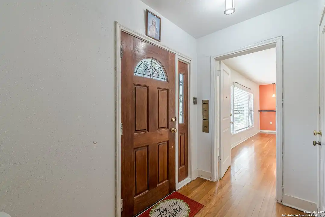 414 Alexander Hamilton Dr - View 4