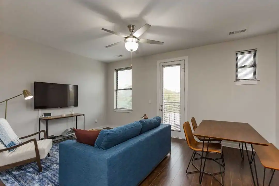 1016 18th Ave S unit 1014401P - View 2