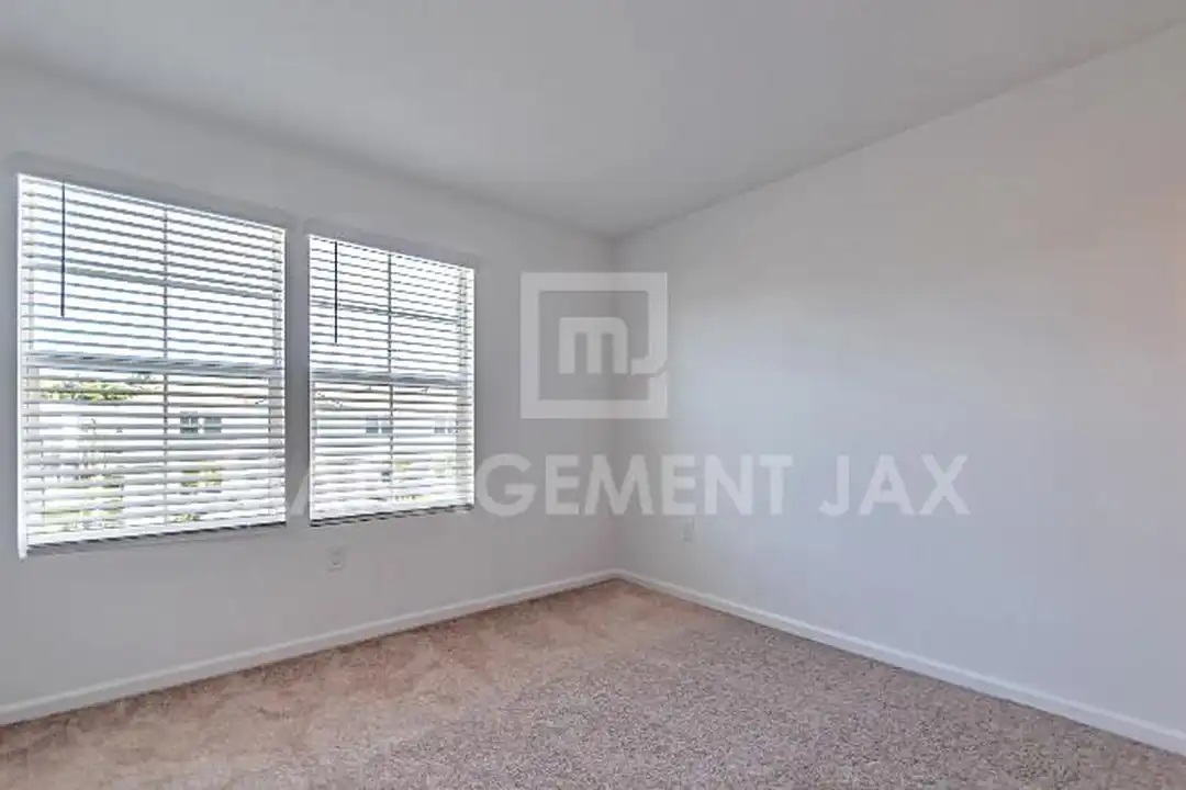8346 Asteroid St – pohled 4