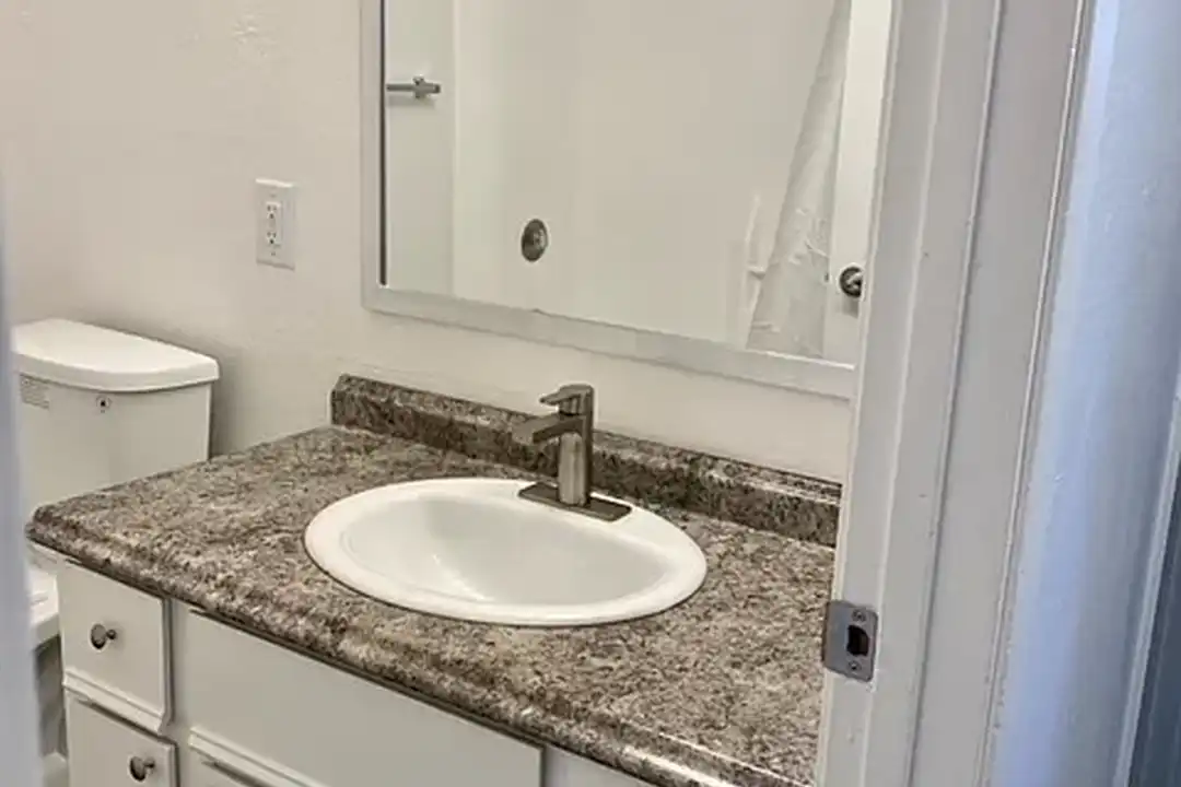 Evergreen Ridge Apartments - View 3