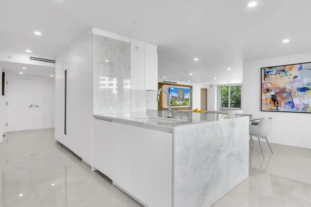 Apartment in Boca Raton - More