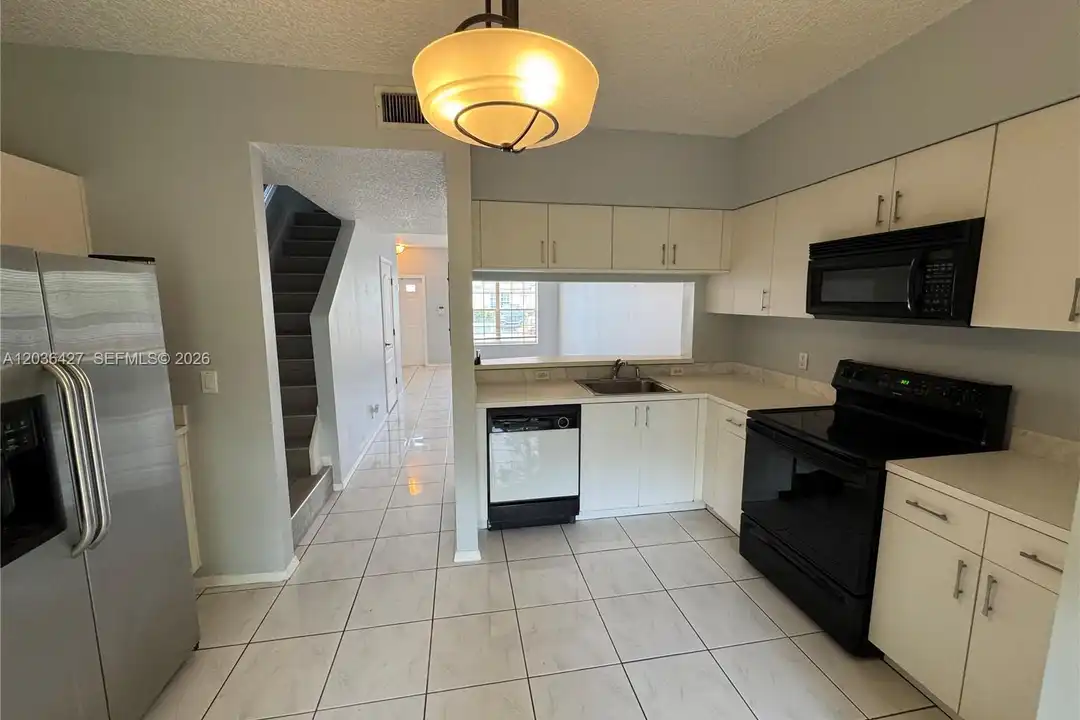 77 Simonton Cir unit 77 - View 4