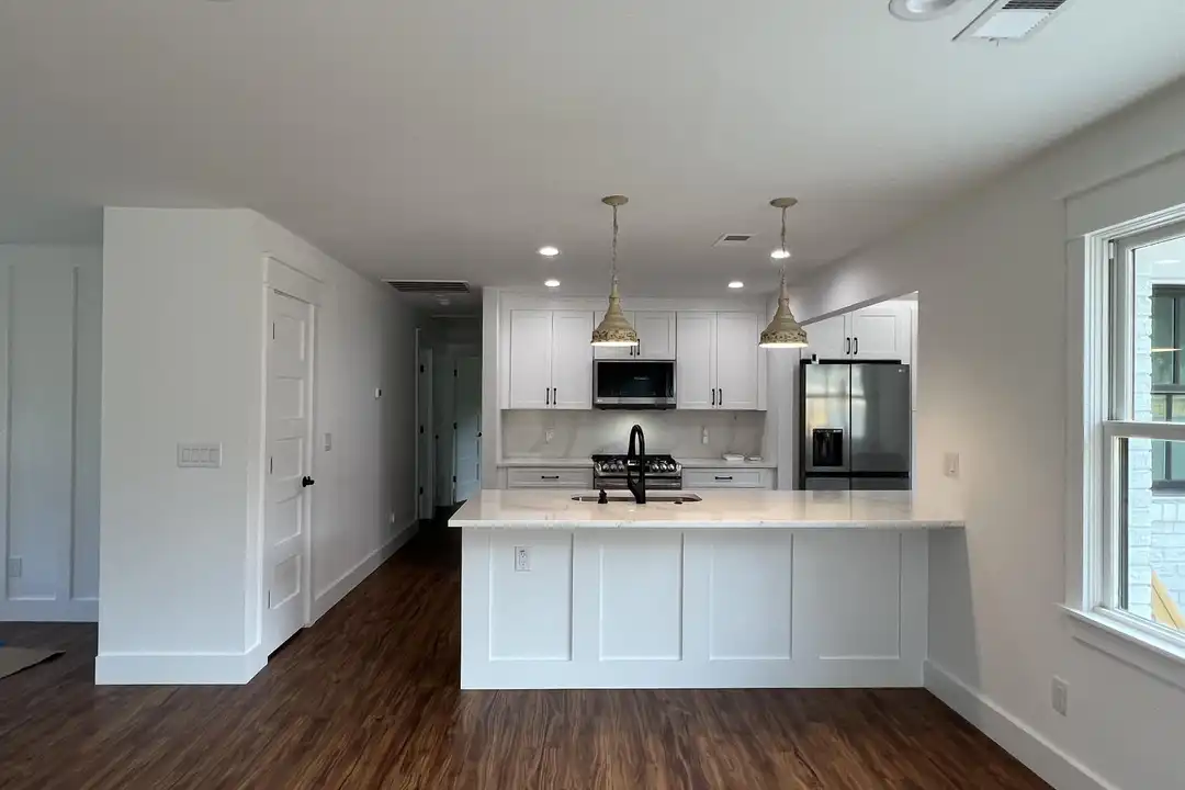 18 Ellen Ave - View 5
