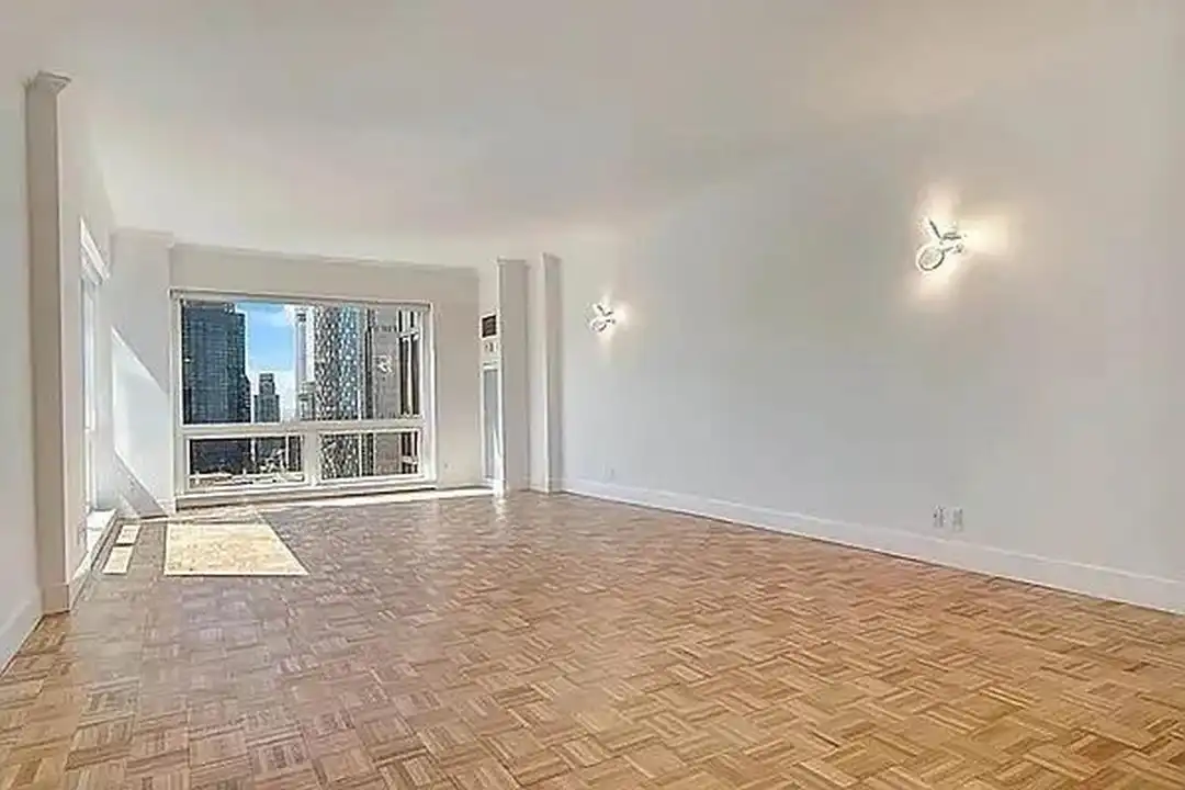 721-725 5th Ave unit 54H – pohled 4