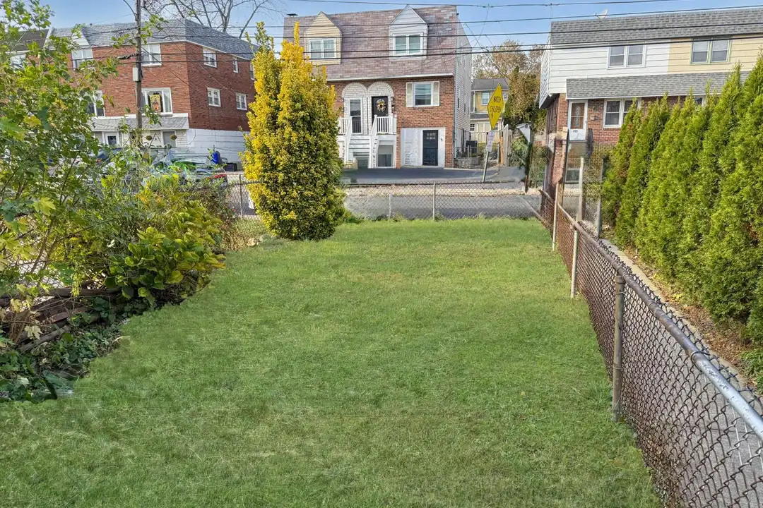 116 W Berkley Ave - View 3