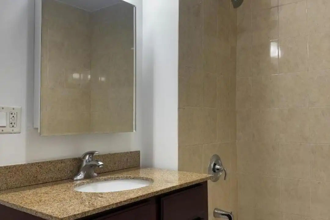 190 Culver Ave - View 2