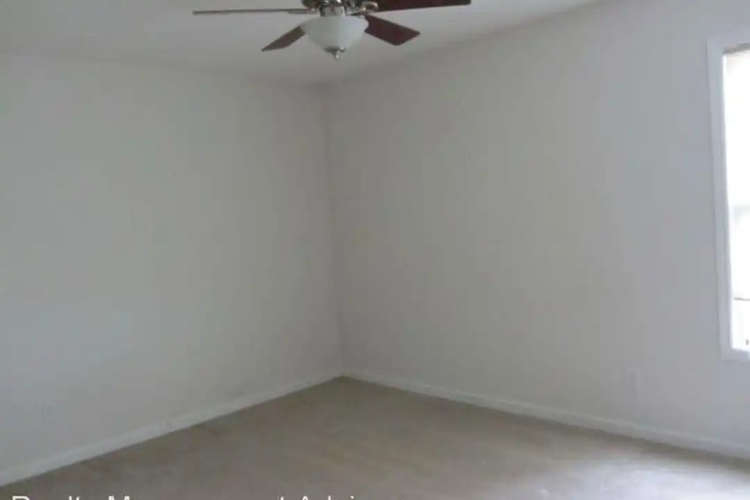 22 Mayfair Dr - View 5