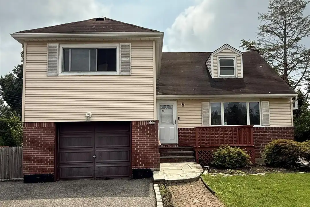 6 Gateway St – photo 1 of 16