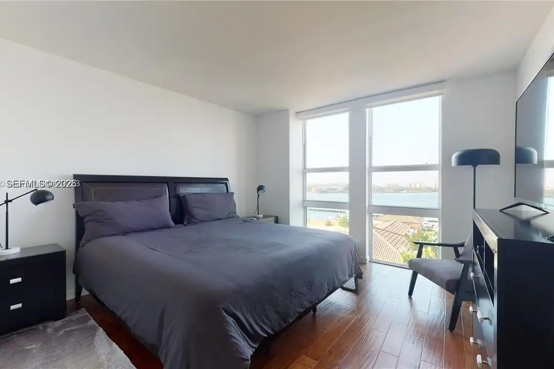 90 Alton Rd #908 - More