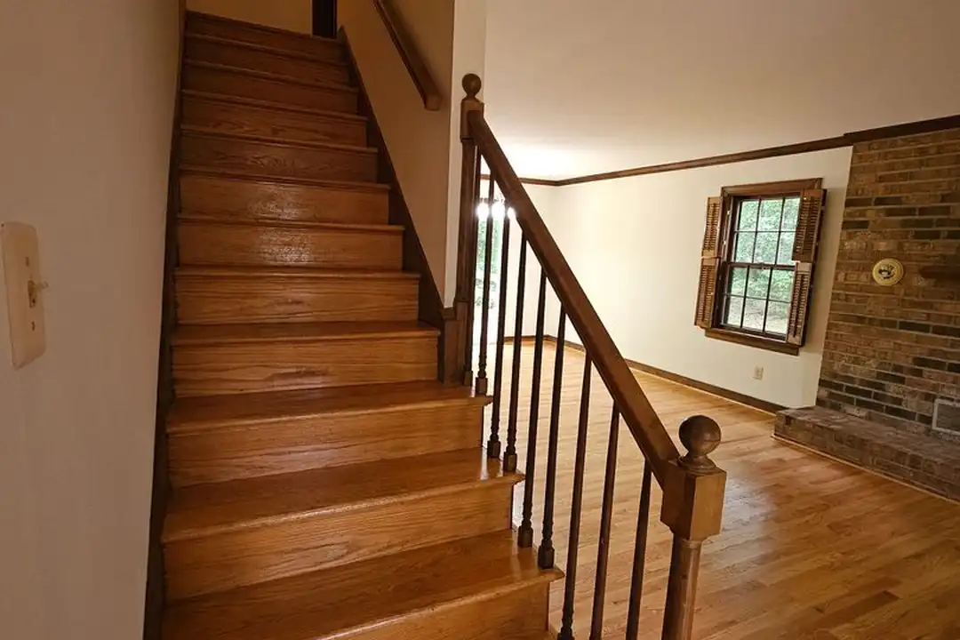 7361 Kalark Ct - More