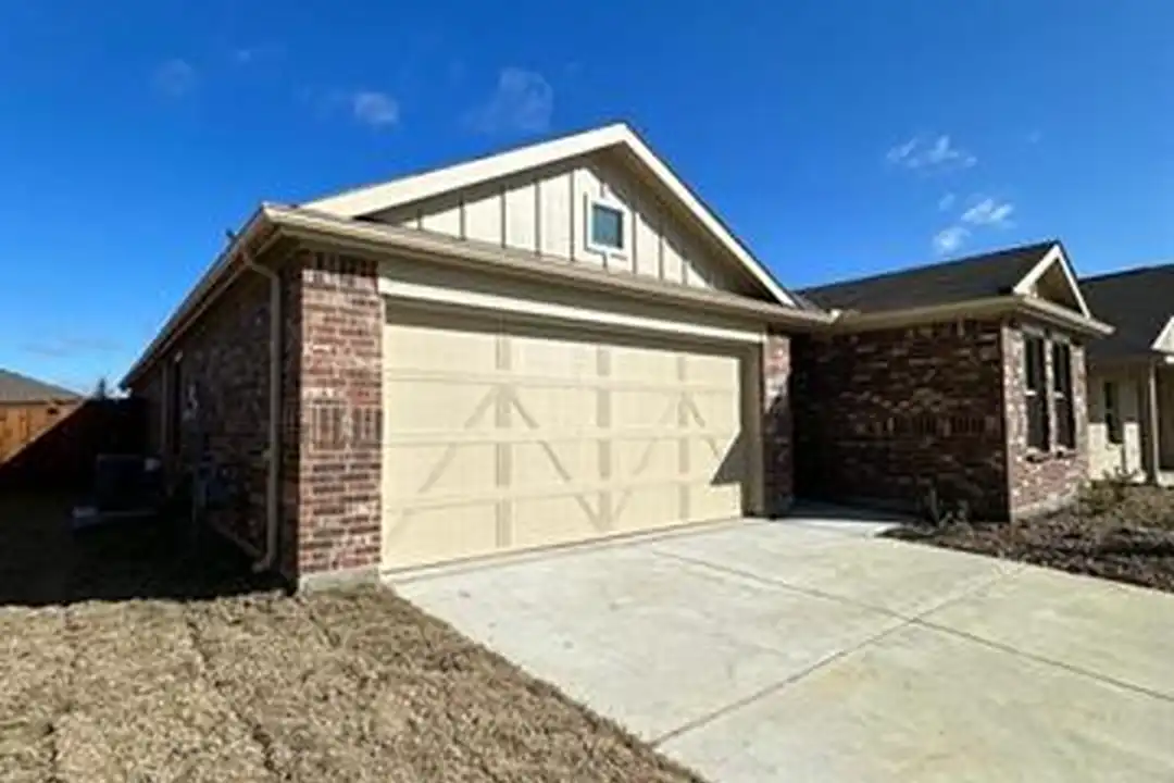2817 Watchpoint Rd - More