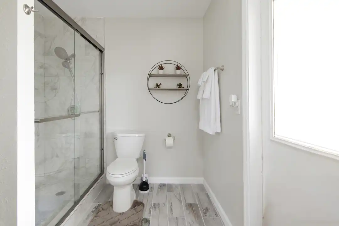 4303 Walis Pl - View 3