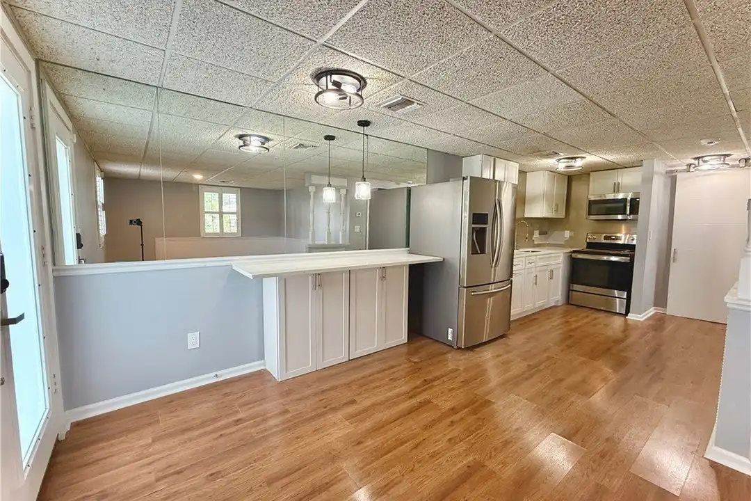 1835 42nd Ave - View 5