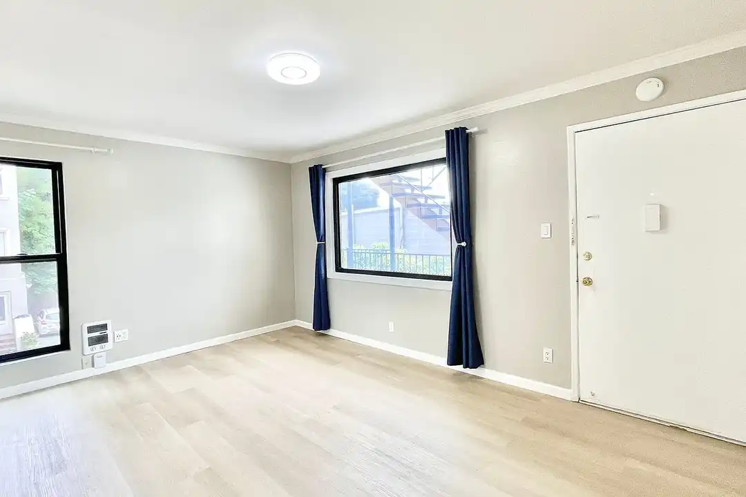 140 Montecito Apartments - View 5
