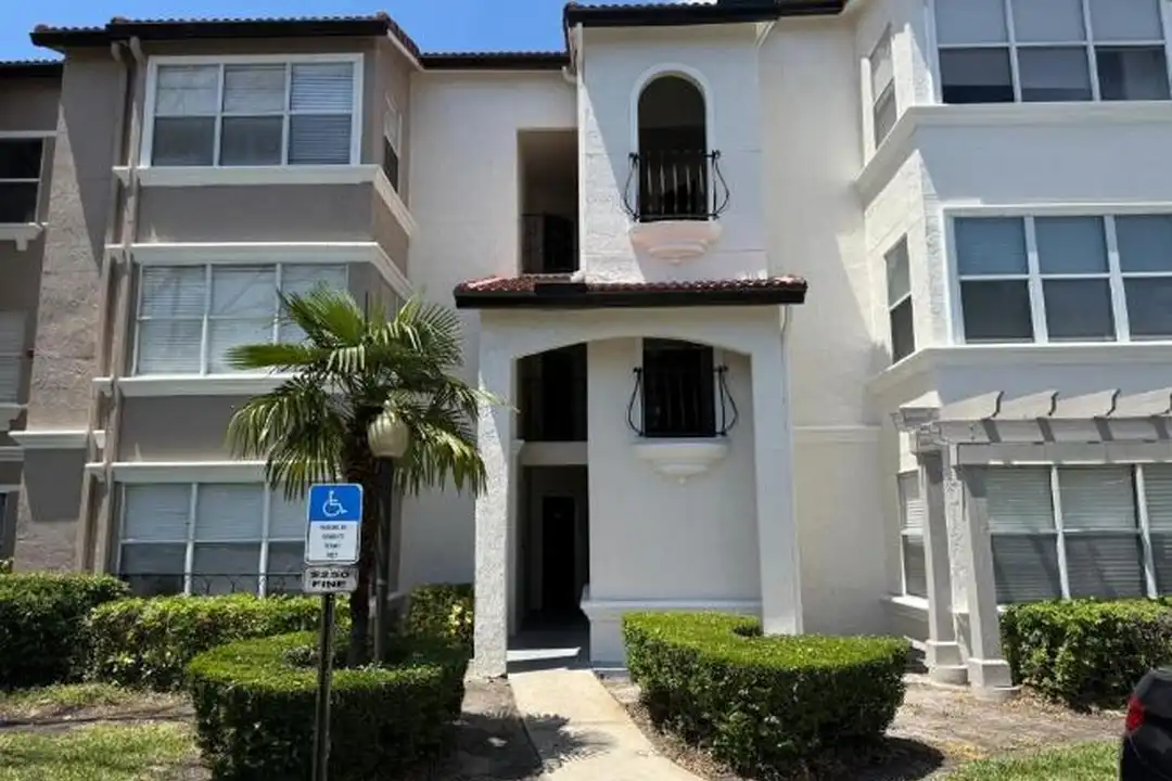 Apartment in Orlando - View 3