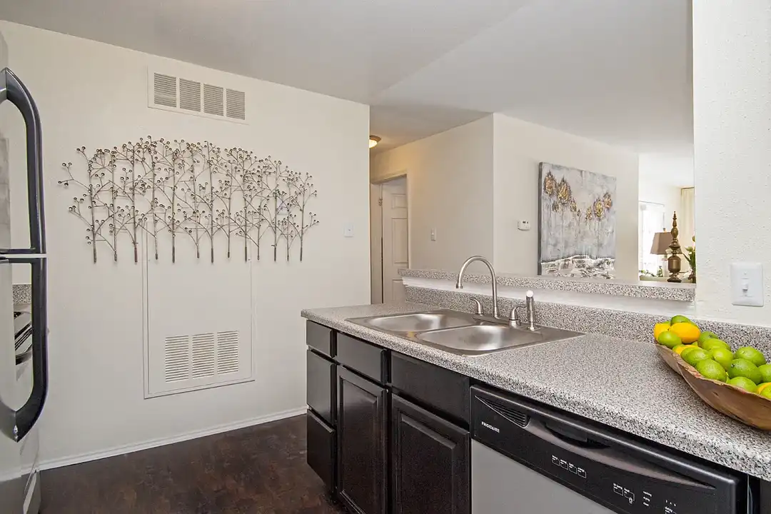 Dover Farms Apartments – photo 1 of 36