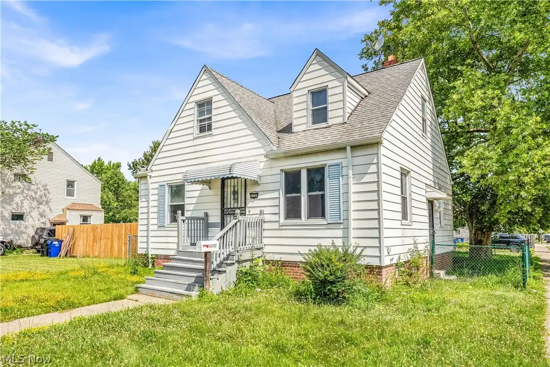 13702 Wainstead Ave – pohled 2