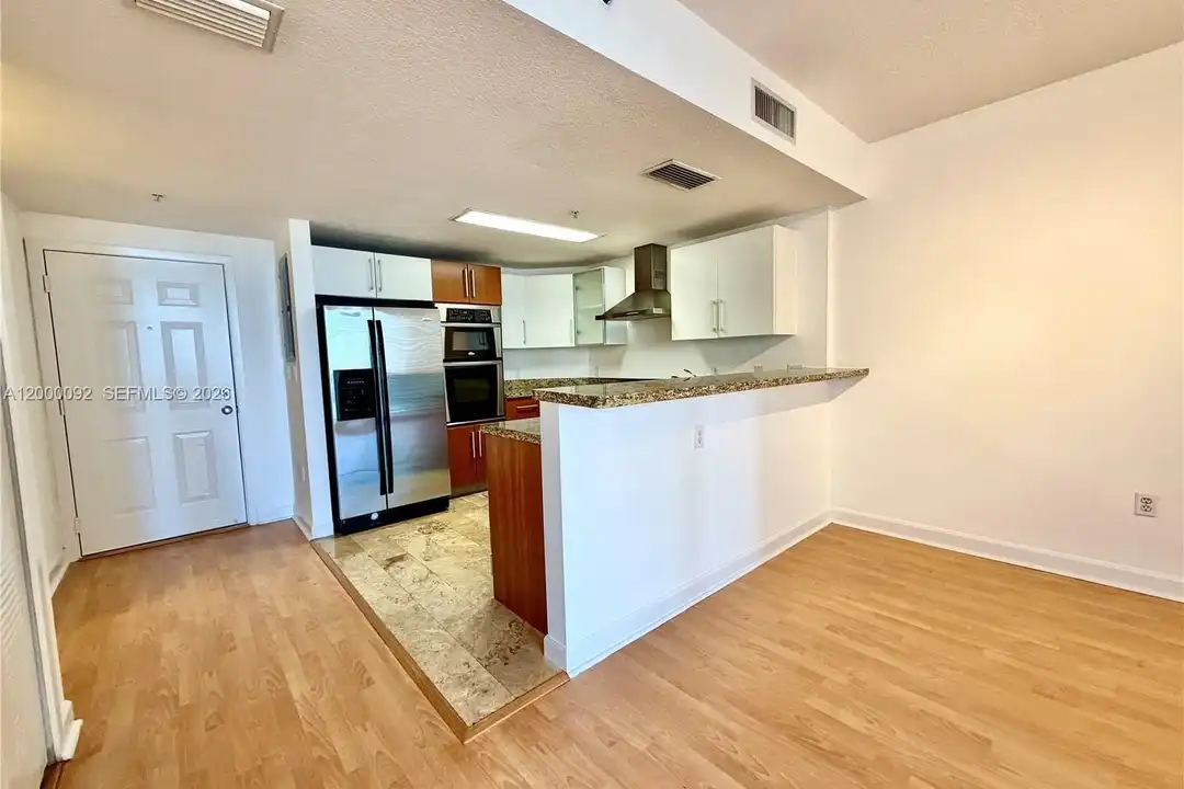 170 SE 14th St #2906 - More