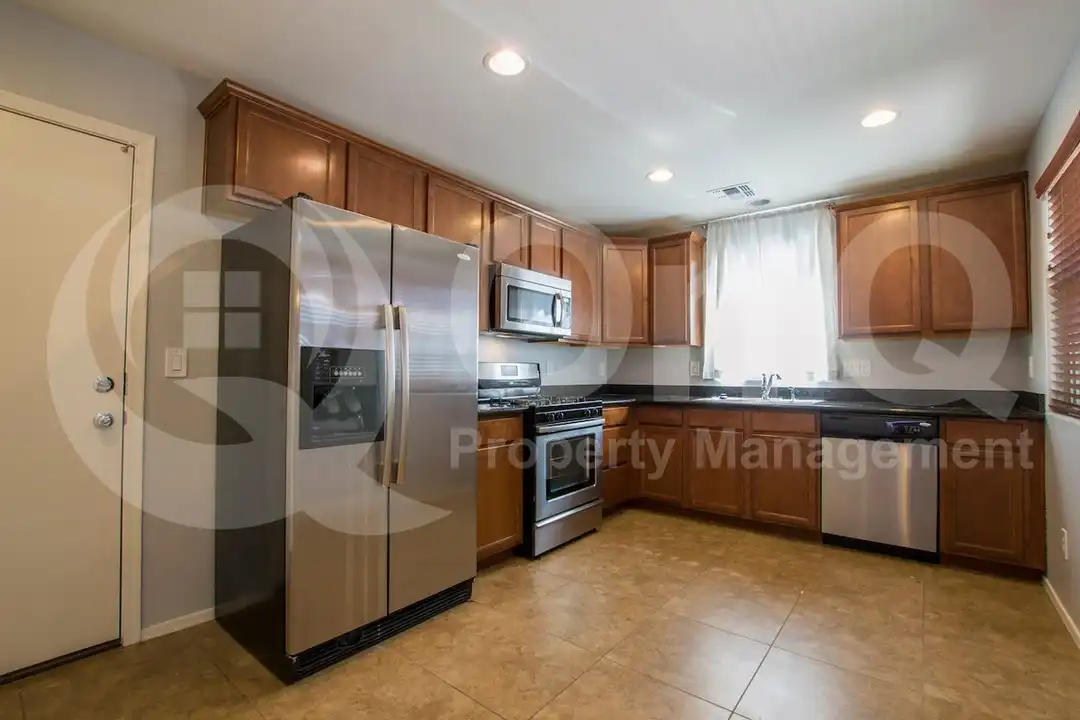 2220 S Ponderosa Dr - View 4