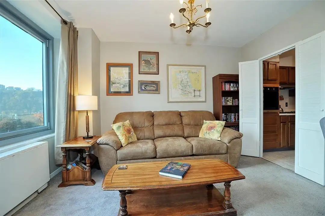 320 Fort Duquesne Blvd #8M - View 6