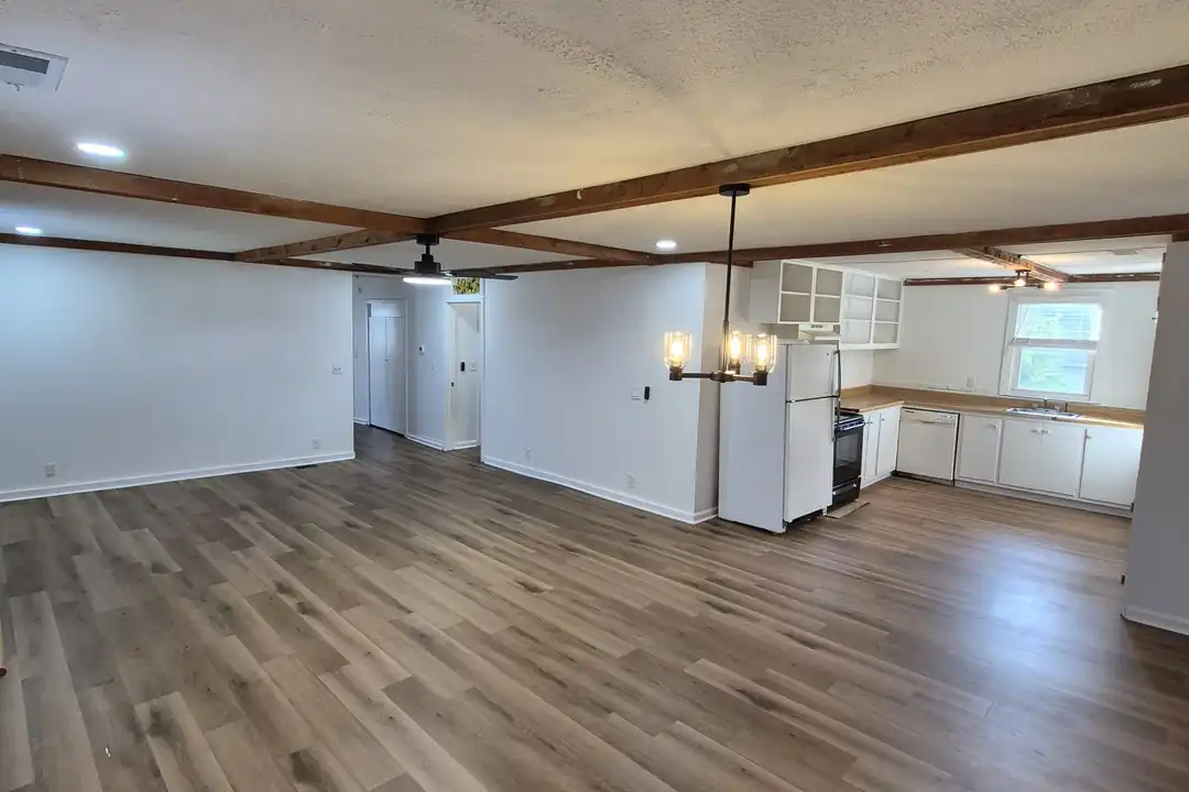 10611 W Manslick Rd – photo 1