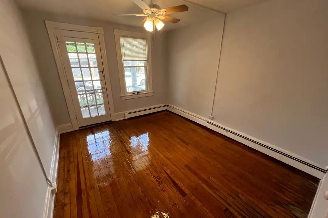8 N Auburn Ave unit Apt B - View 5